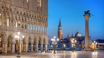 Walking Tour of Venice with Mini Cruise