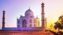 Same Day Taj Mahal and Agra Tour from Mumbai with Return Flights