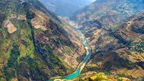 Package 4 Day Tour Ha Giang Ma Pi Leng pass and Meo Vac Market