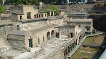Transfer from Naples to Sorrento with stop to visit Pompei ruins