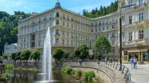 Private Karlovy Vary trip from Prague with glassworks All-Incl.