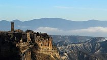 Civita di Bagnoregio & Castiglione in Teverina Private Guided Tour from Rome