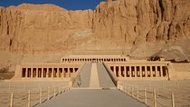 Private Layover Tour From Luxor Airport to Luxor East and West Banks With Lunch