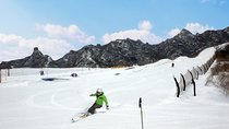 Private day to Beijing Hua Bei ski resort with transfer service 