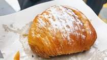 Naples Walking Tour with Pizza and Sfogliatella Tasting