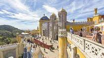 Secret Sintra: Tour with Palácio da Pena & Regaleira