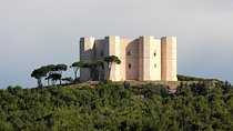 Walking tour Castel del Monte Unesco site 