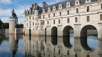 Loire Valley Castles Day Trip from Paris with Professional Guide