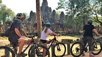 Siem Reap Angkor Sunrise Sunset VIP private bike tour
