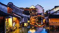 Hangzhou Private Tour to Wuzhen and Xitang Water Town with Dinner and Boat Ride