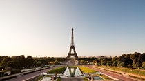 Guided Paris Day Trip from London by Train with Seine Cruise