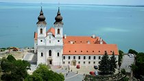 Lake Balaton and Herend: Private Day Tour from Budapest