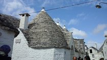 TRULLI area visit ALBEROBELLO and LOCOROTONDO from Bari