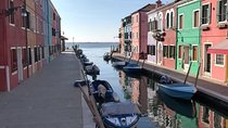 Guided Tour of Murano, Burano & Torcello Islands around Venice with Private Boat