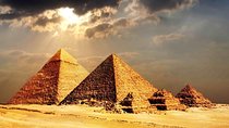 Pyramids of Giza and Egyptian Museum Tour