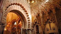 Private transfer from/to Seville to/from Granada with optional stop in Cordoba