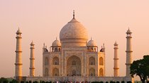 Private Taj Mahal Day Trip from Jaipur Ending in Delhi