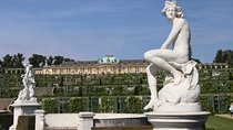 Potsdam Private Sightseeing Tour with vehicle and Photographer Guide