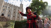 Tower of London with Beefeaters & Optional Changing of Guards