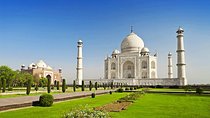 Private One Day Tour of Taj Mahal, Agra Fort & Fatehpur Sikri from New Delhi
