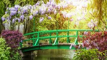Giverny Monet's Garden & Auvers-sur-Oise with Van Gogh House Full Day From Paris