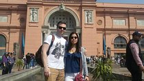 Egypt Short Break Day Tour: Pyramids, Sphinx and Egyptian Museum From Cairo Airport