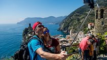 Cinque Terre Day Trip from Florence with Optional Hiking or Pisa