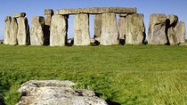 Small-Group Day Trip to Stonehenge, Glastonbury, and Avebury from London
