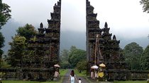 Private Tour: Handara Iconic Gate, rice terrace & Ulundanu Temple