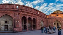1-Day Trip from New Delhi to Agra and Taj Mahal with Agra Fort