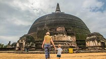 Cycling expedition in the Ancient City of Polonnaruwa with return transfers