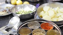 Private Rajasthani Spice Market Visit and Cooking Class in Jaipur