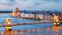 10 days private sightseeing tour from Budapest to Prague