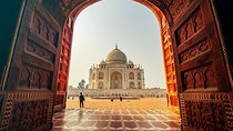 Private Taj Mahal & Agra Tour from Jaipur by Car