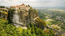 Full Day Tour to Meteora and Vergina From Athens Including Dinner