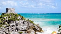 Yucatan Peninsula Full-Day Private Tour: Akumal, Tulum Ruins and Cenote Swim