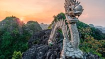 Amazing Ninh Binh: Tam Coc - Mua Cave - Hoa Lu (VIP small group)