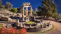 Delphi Full Day Private Trip From Athens With Lunch Overlooking the Sea 