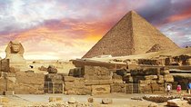 Tour to Giza Pyramids and The Egyptian Museum