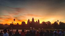 Exploring Angkor Wat Sunrise Experience