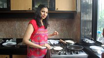 Private Market Tour and Vegetarian Cooking Class in Mumbai