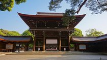 Meiji Jingu Shrine Half-day Tour by public transportation