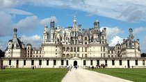 Loire Valley Castles VIP Private Tour: Chambord, Chenonceaux, Amboise