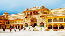2 Nights & 3 Days Jaipur Luxury tour From New Delhi