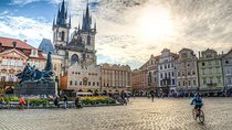 Private Transfer from Vienna to Prague with 2h of Sightseeing