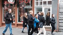Funky History Walking Tour in Reykjavik - With local storyteller