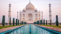 Taj Mahal Sunrise Tour from Delhi with All Inclusive