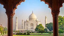 From Delhi : Private Taj Mahal & Agra Fort Tour by Car