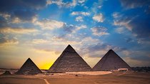 2 Days Tour exploring Best of Cairo and Giza including Giza Pyramids 
