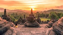 Punthuk Setumbu Sunrise, Borobudur Temple & Merapi Lava Tours